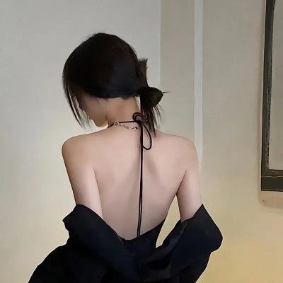 左撇子女孩
